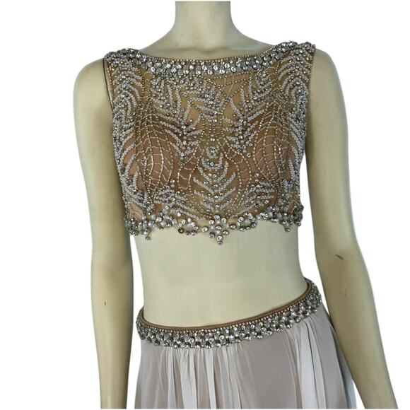 TERANI COUTURE PROM 1611P1018 White & Nude size 6 - Picture 3 of 16